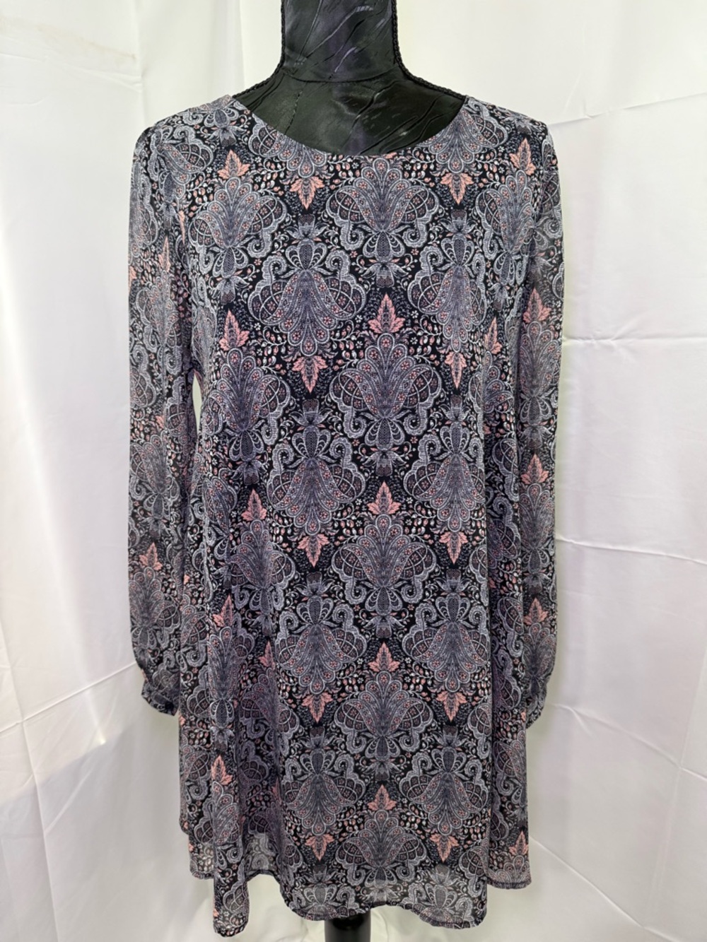 Astr Long Sleeve Paisley Print Dress in navy blue-peach. Nwt xs
